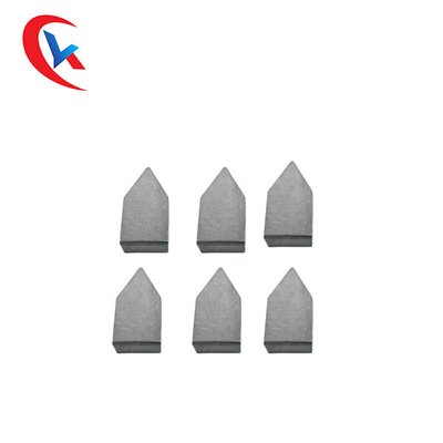 De donkere Gray Lathe Tungsten Carbide Tipped-Hulpmiddelenslijtage verzet zich tegen Aangepaste de Slijtagedelen van het Wolframcarbide